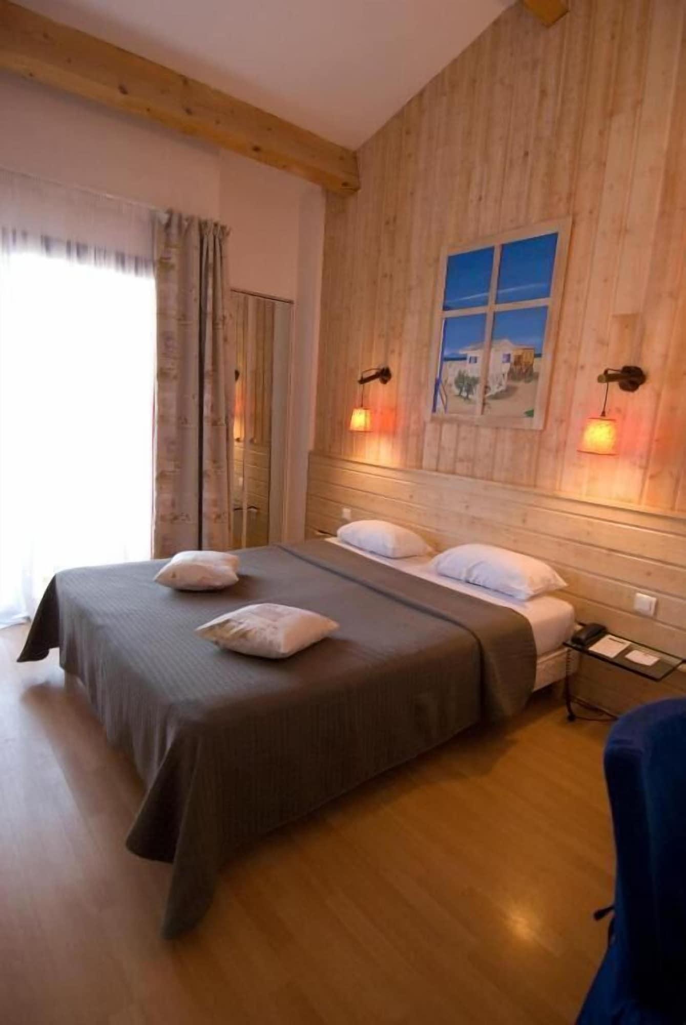 Hotel Le Phoebus Garden & Spa Gruissan Kültér fotó